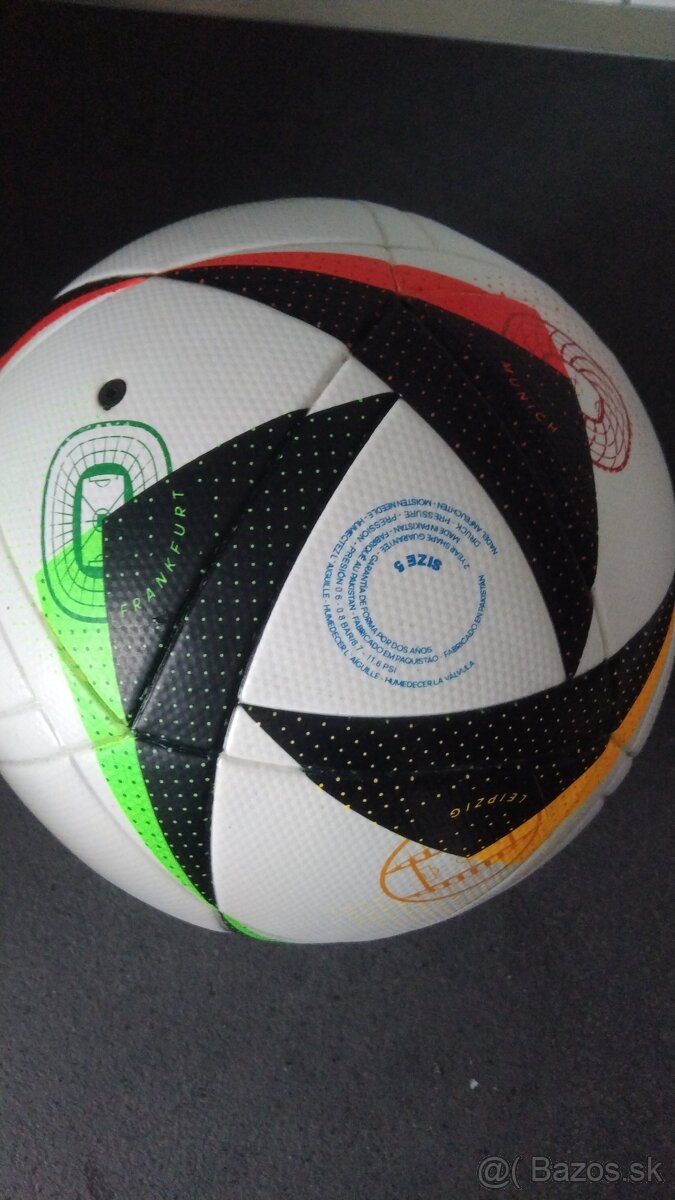 Futbalová lopta adidas Fussballliebe Euro24