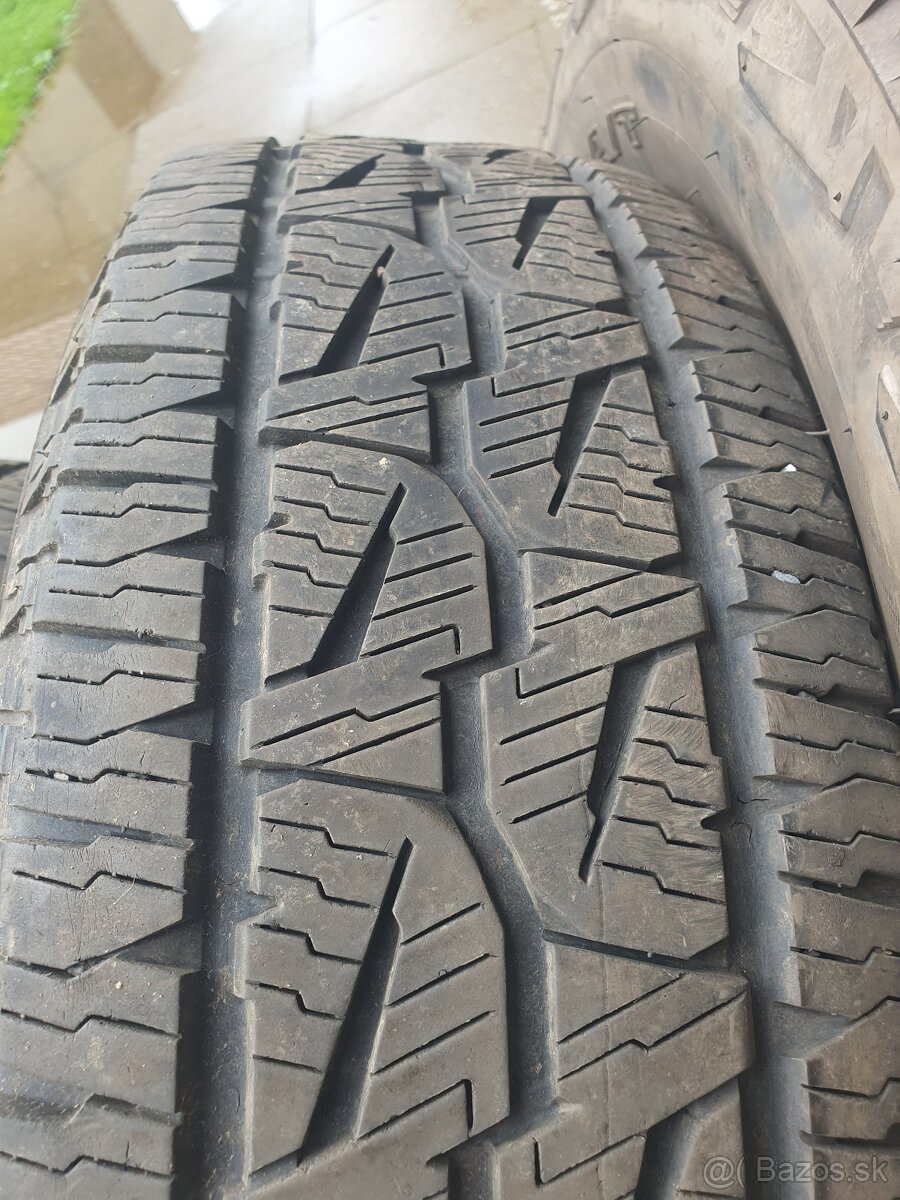 Pneumatiky BRIDGESTONE DUELER A/T 245/70 R16