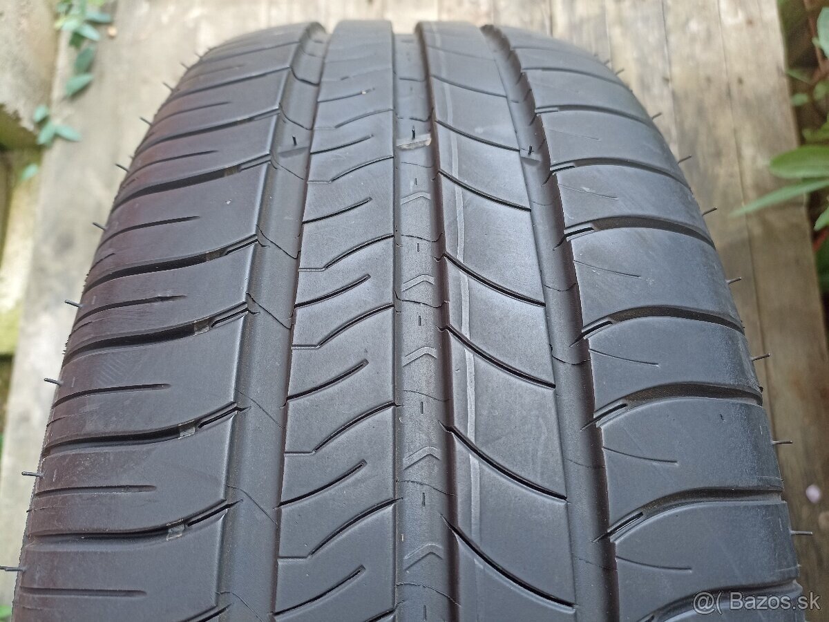 Letné pneu Michelin Energy saver 205/60 R16