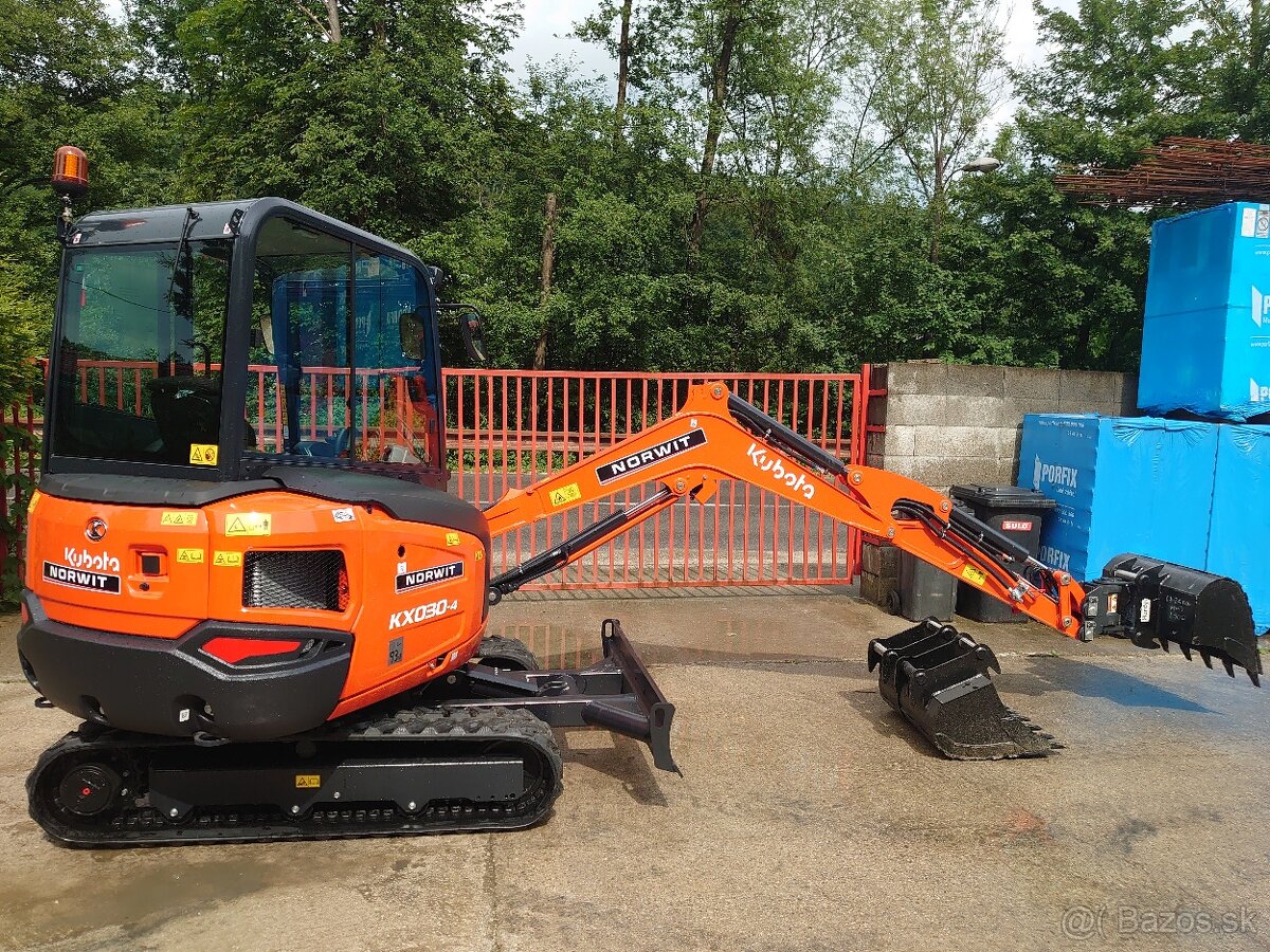 minibager KUBOTA KX30-4HI