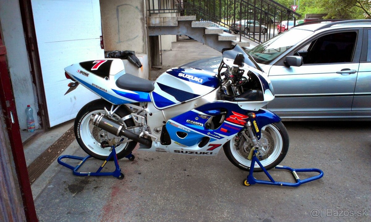 Suzuki gsxr 750 srad