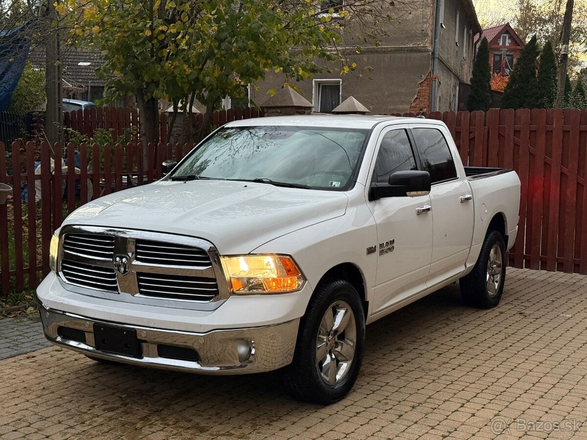 Dodge ram 1500 4x4 5.7 bighorn 2016