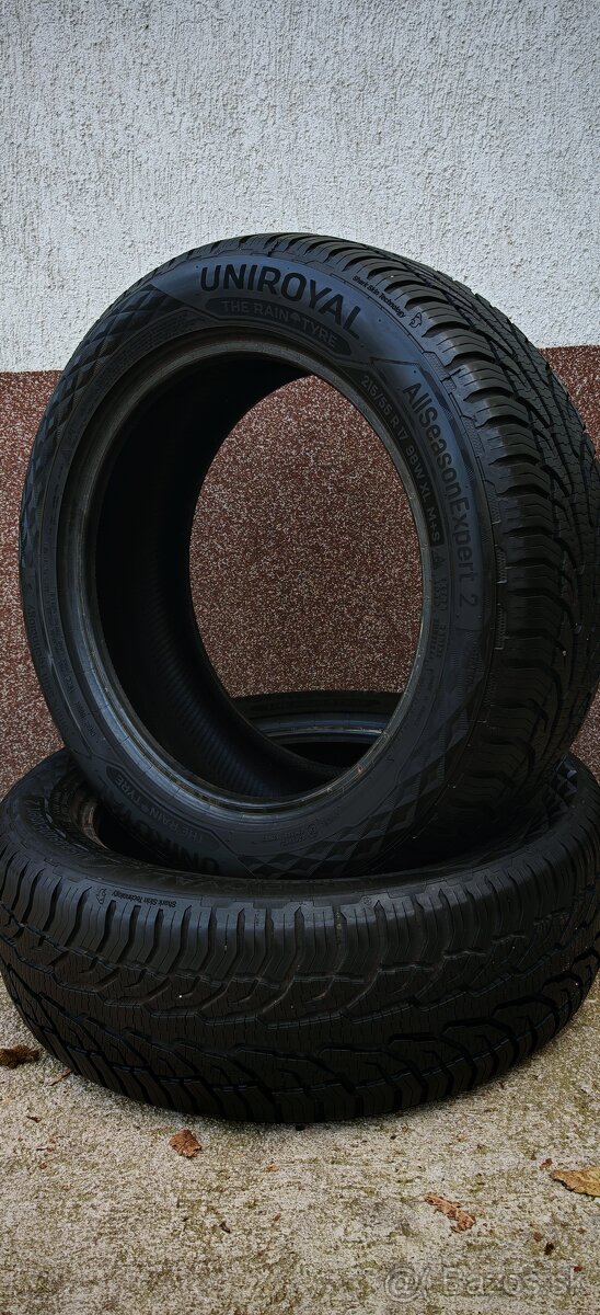 Celoročné Uniroyal AllSeasonExpert 2 215/55 R17