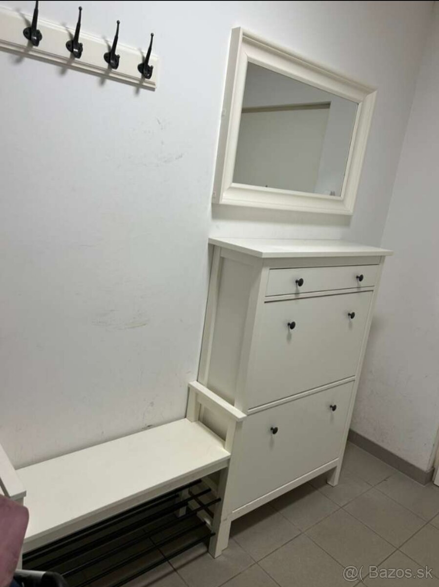 Hemnes zostava do chodby IKEA botnik