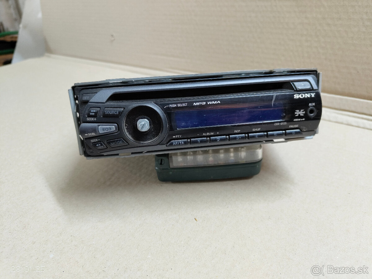 autoradio sony cdx-gt25 20€