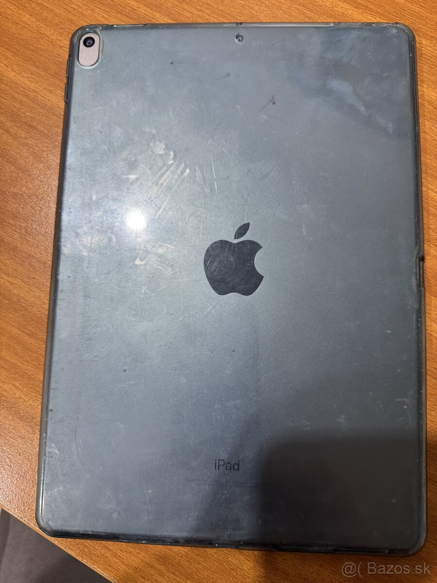 Predam Apple iPad Air 64g čierny MUUL2FD/A