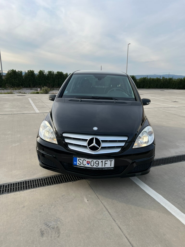 Mercedes B trieda 160 Blue