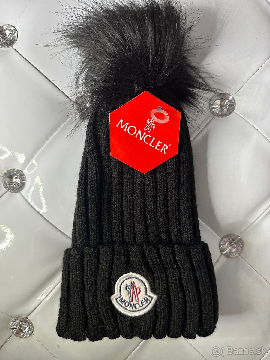 Moncler čiapky