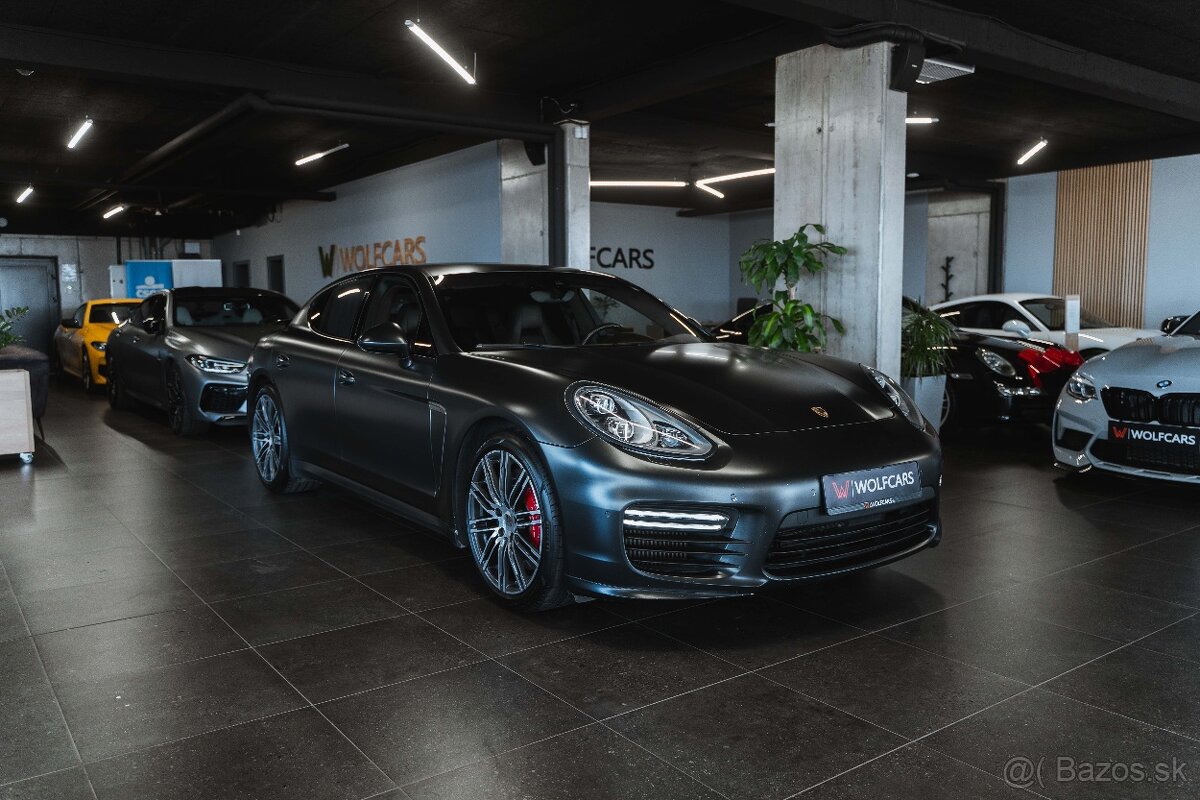 Porsche Panamera Turbo 4.8 V8