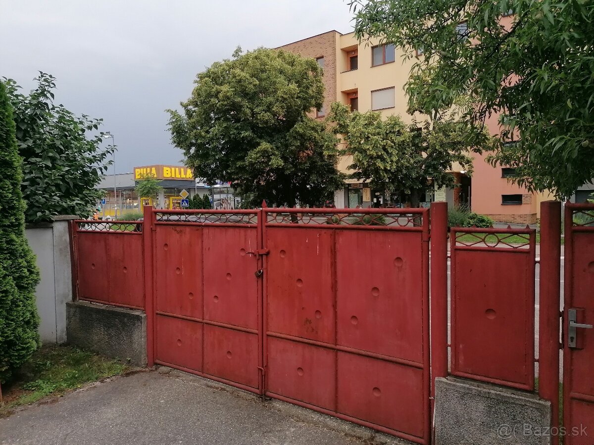 Centrum DUN.STREDA-NEMOCNICA/Pozemok 1203m²/aj na PODNIKANIE