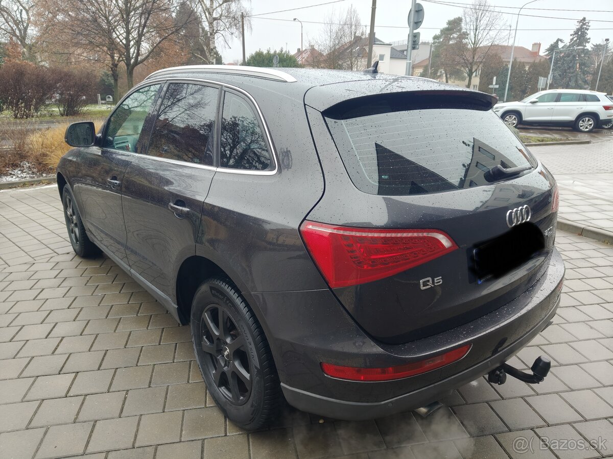 Audi Q5 benzín