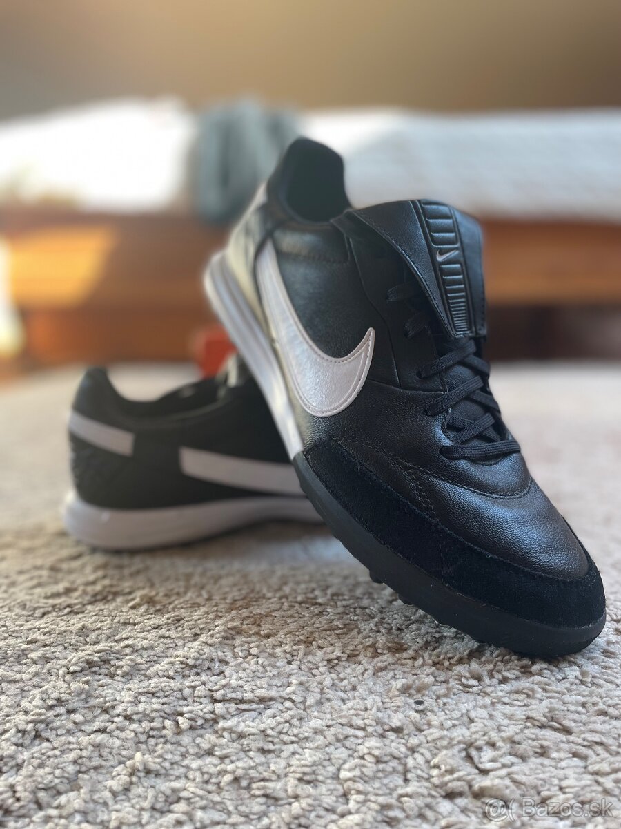 NIKE PREMIER III TF