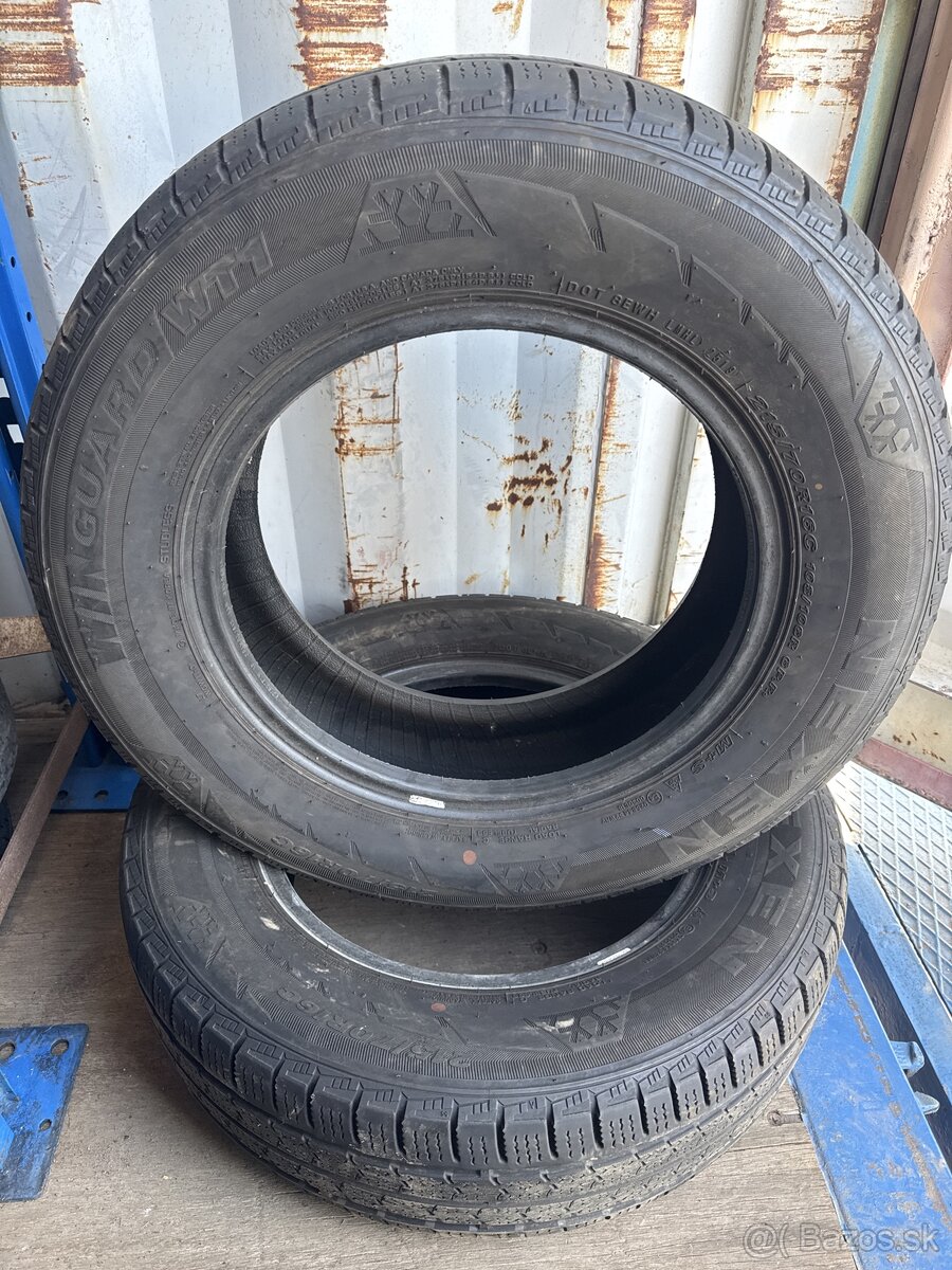 215/70R16C Nexen