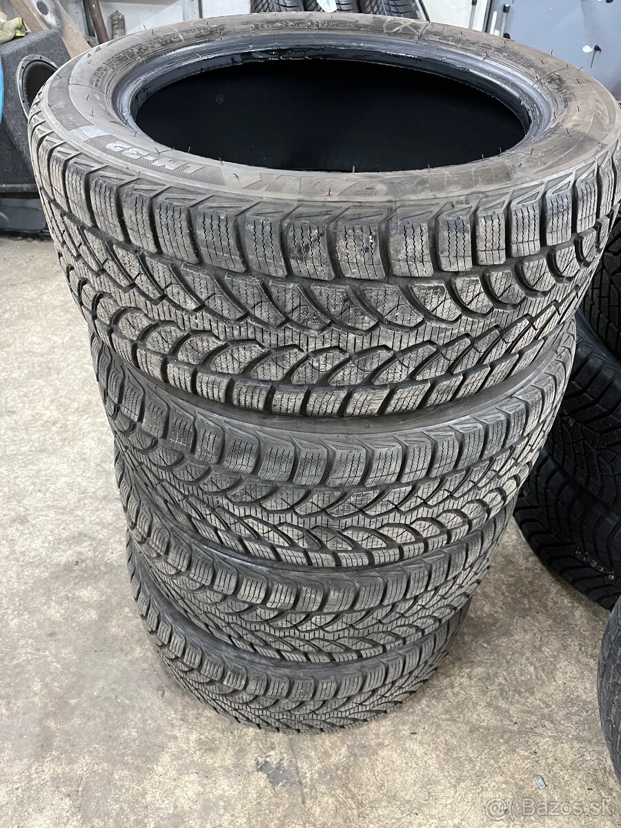 Zimne 225/50R17 Bridgestone LM32