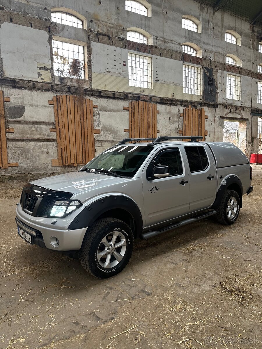 NISSAN NAVARA Double Cab 2.5 DCi 126kW Automat 4x4 ✅