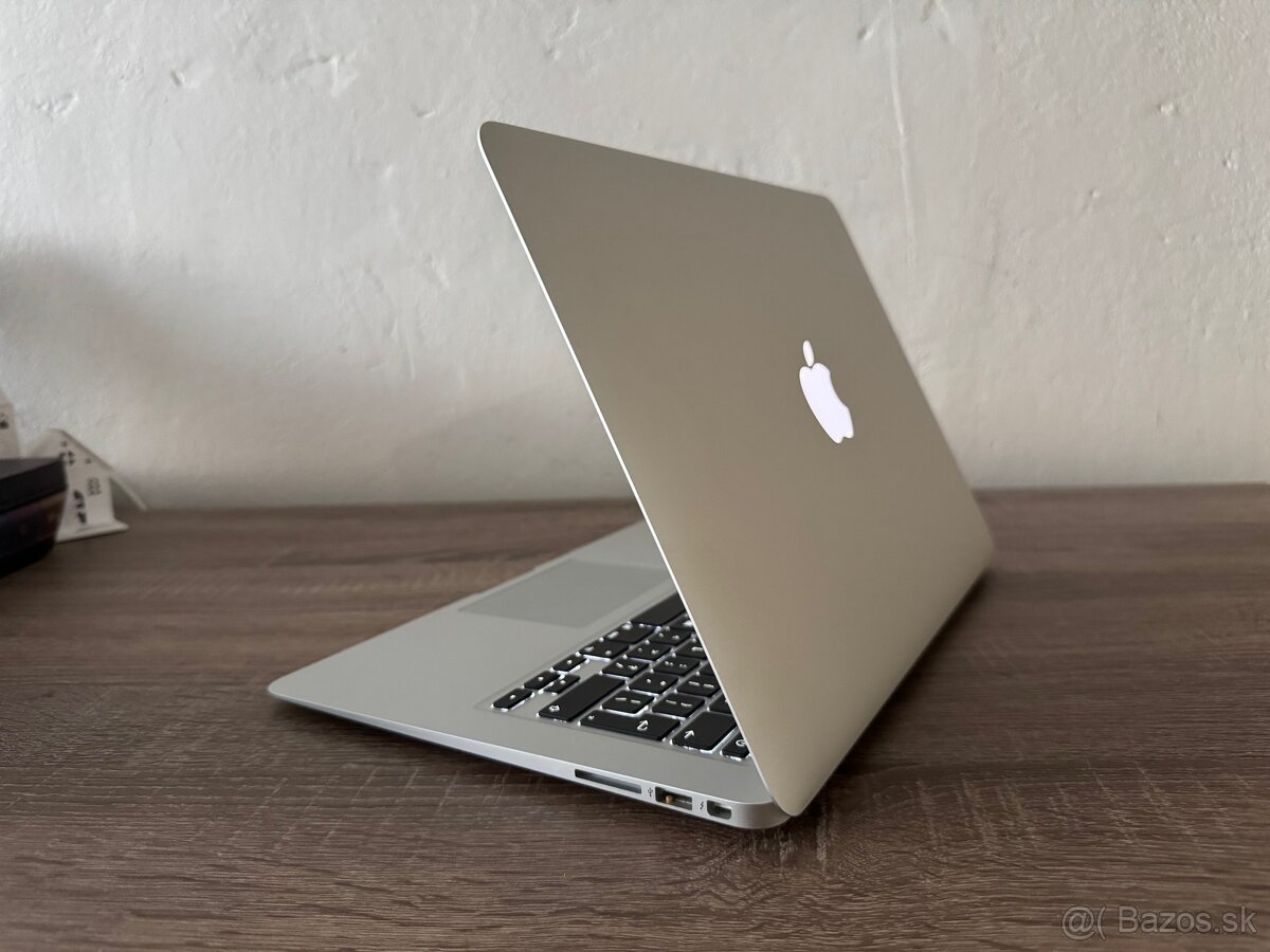 MacBook Air 8/128 GB