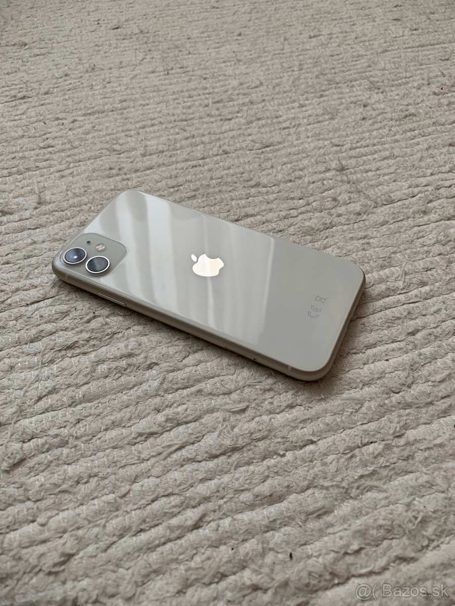 iPhone 11 90% baterka