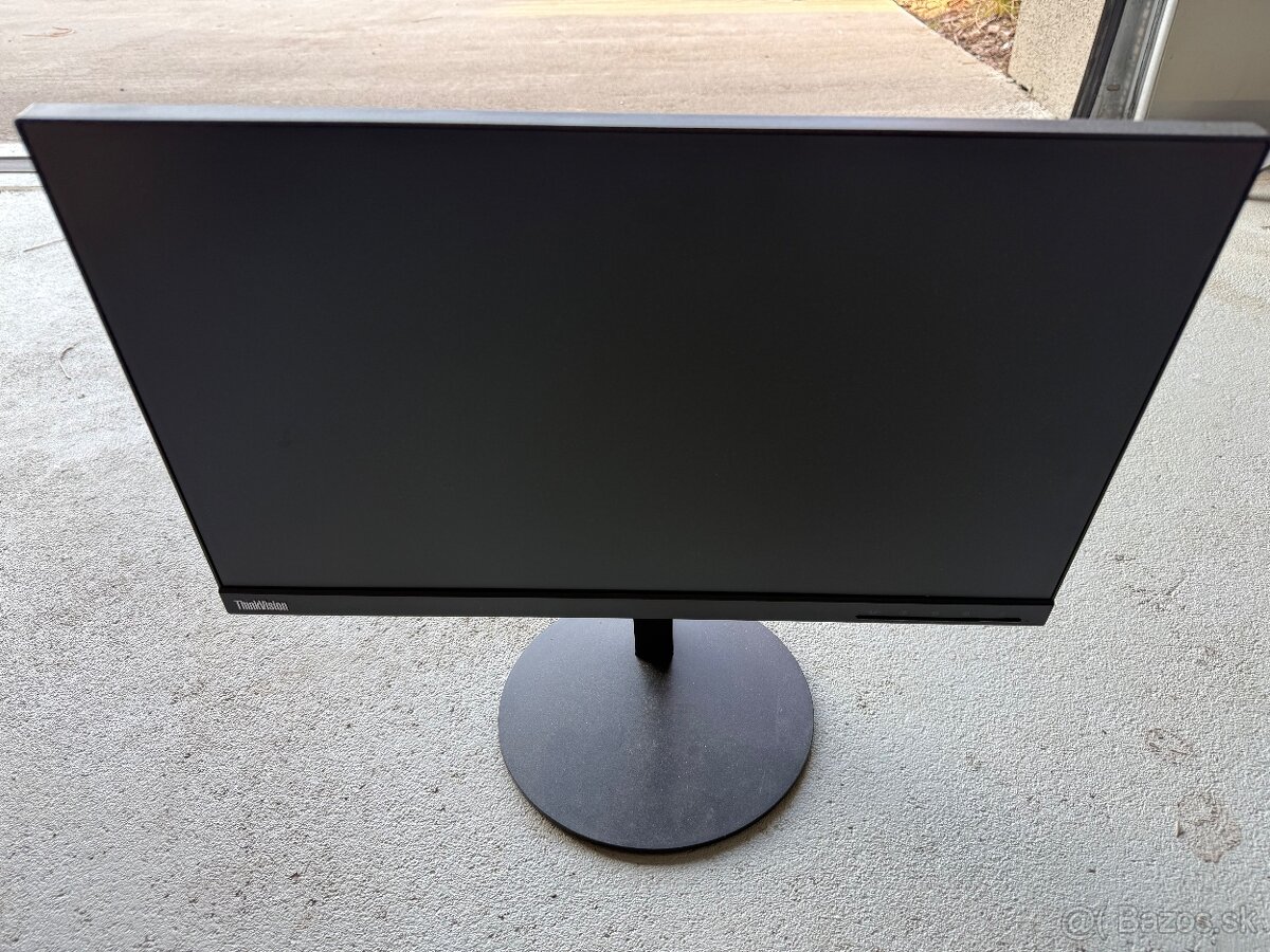 Monitor Lenovo