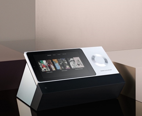 Bang & Olufsen BeoSound Moment HiFi streamer