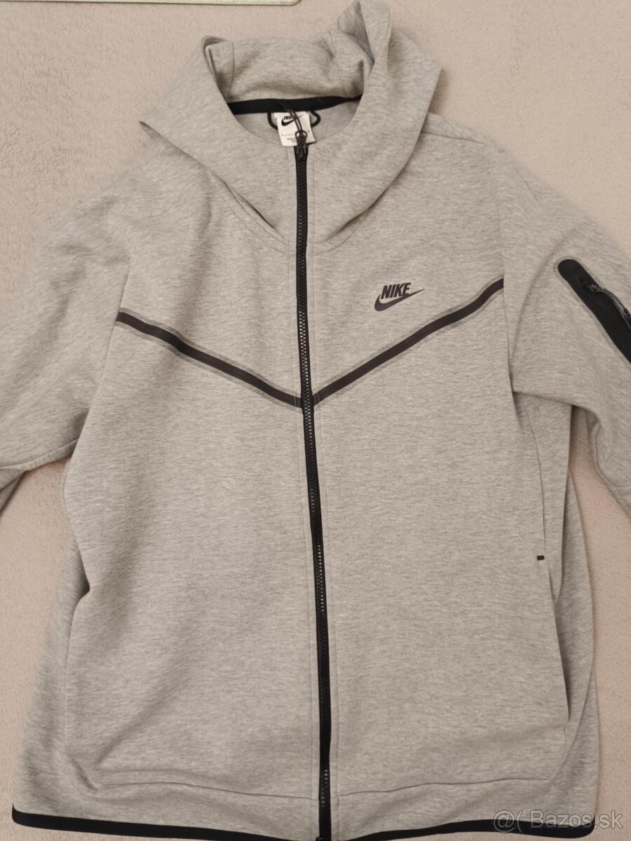 Nike tech fleece