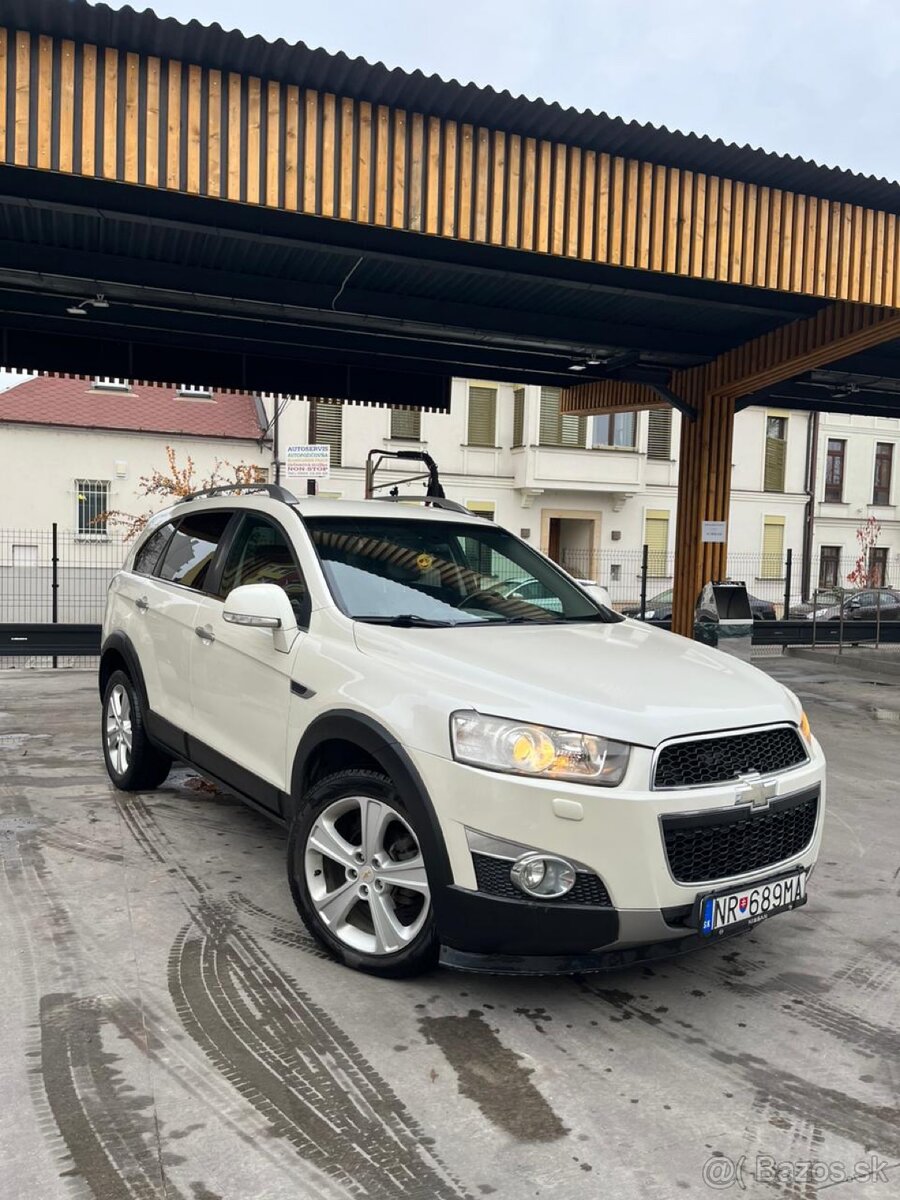 Chevrolet Captiva 2.2 Diesel, 4x4, automat, 7 miest (2011)