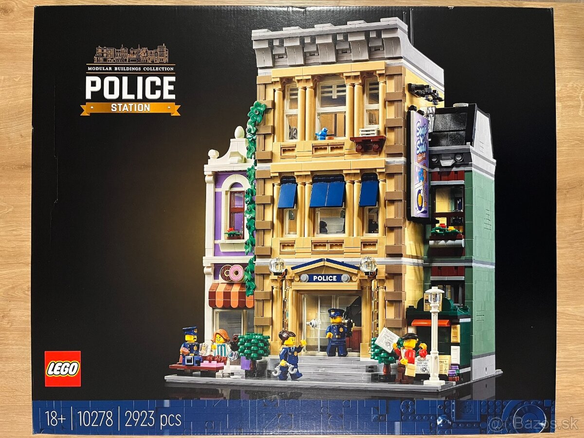 LEGO - 10278 ICONS Police Station