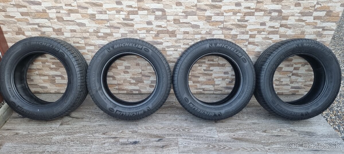 Predám 4xnové letné pneumatiky Michelin Primacy4 205/60r16