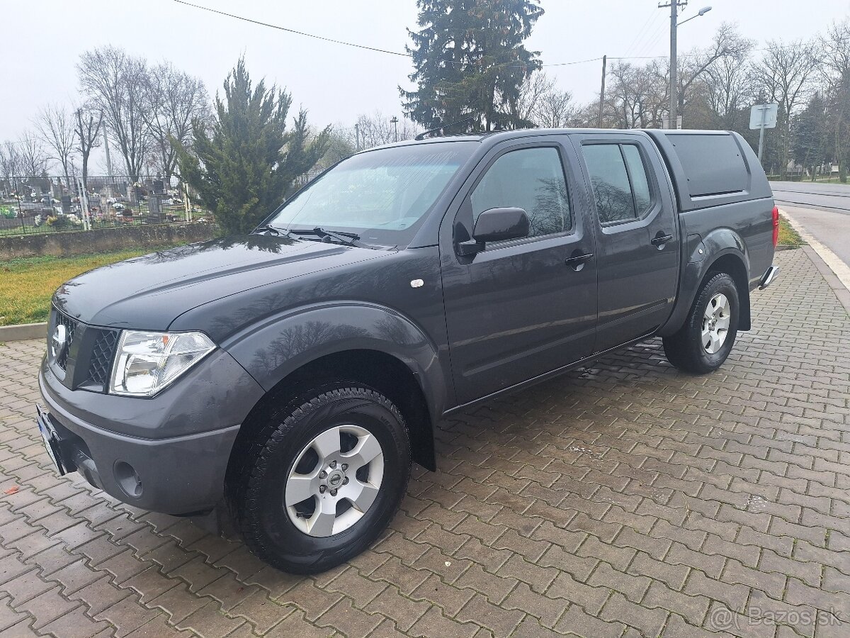 NISSAN NAVARA 2,5DCI MANUÁL 123XXX KM