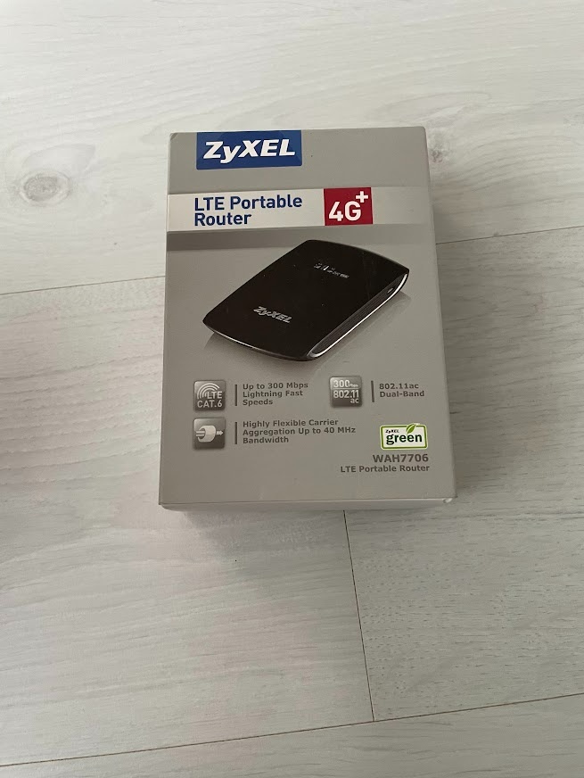 LTE router  ZyXEL WAH7706