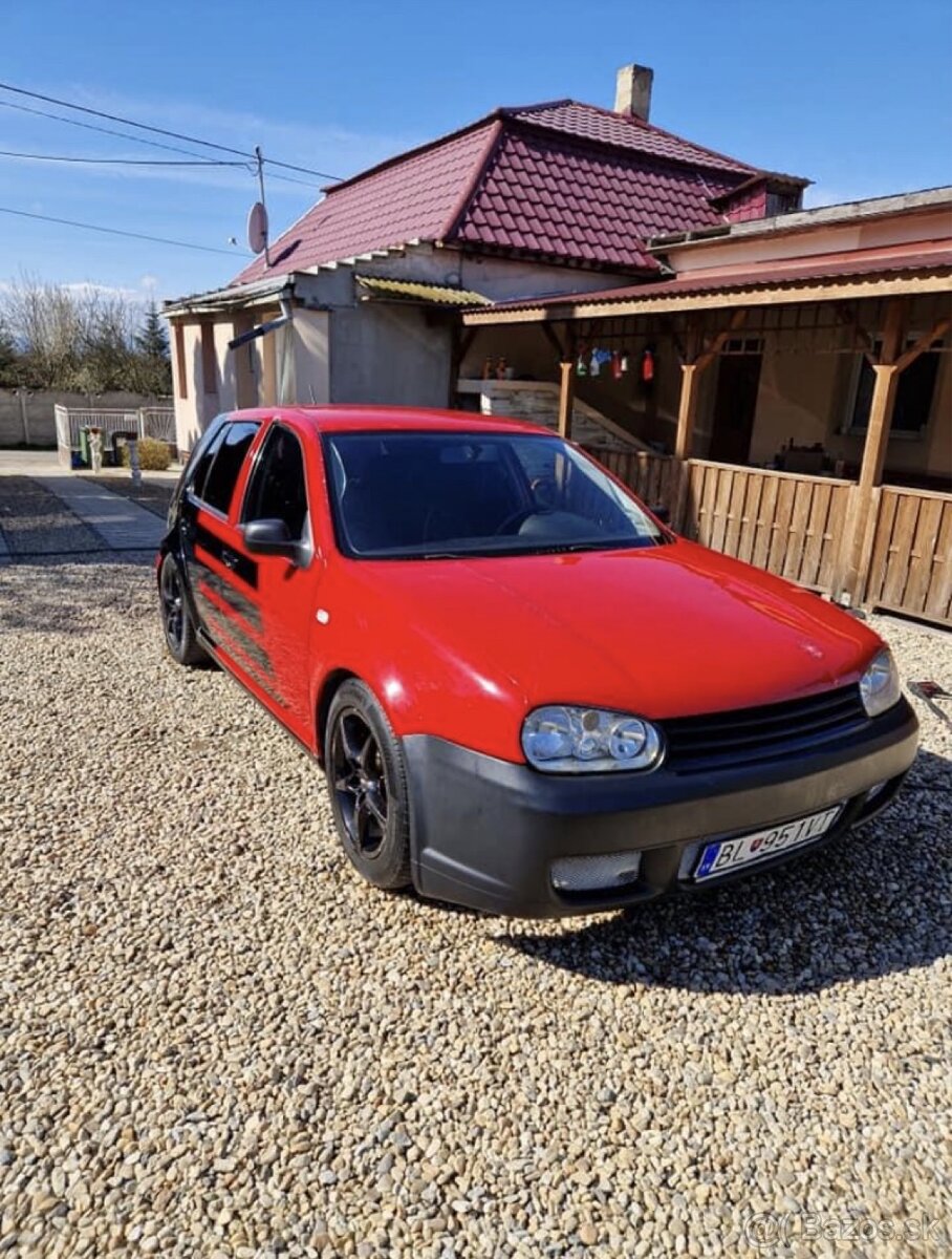 ROZPREDÁM VW GOLF 4 1.6 74kw