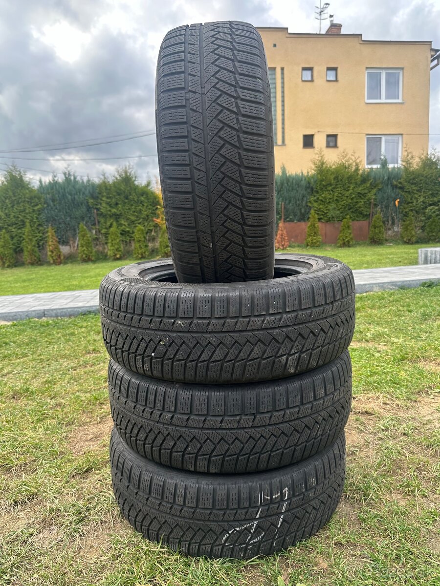 Predam 225/60 R17 zimne pneumatiky