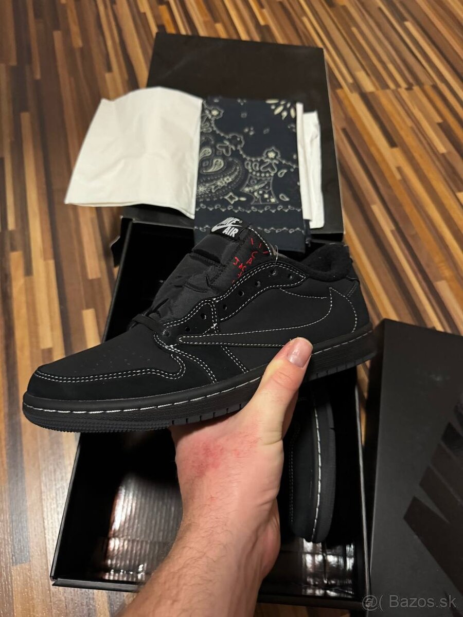 Air Jordan 1 low x Travis Scott Phantom