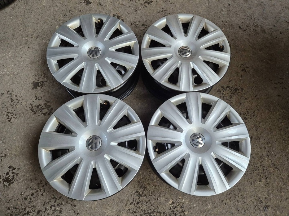 5x112 r16 ET46 x 6,5J plechové disky + puklice vw