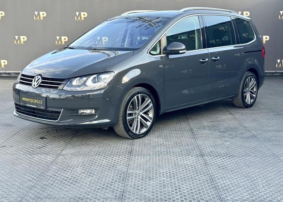 Volkswagen Sharan 2.0 TDi Highline, REZERVACE automat