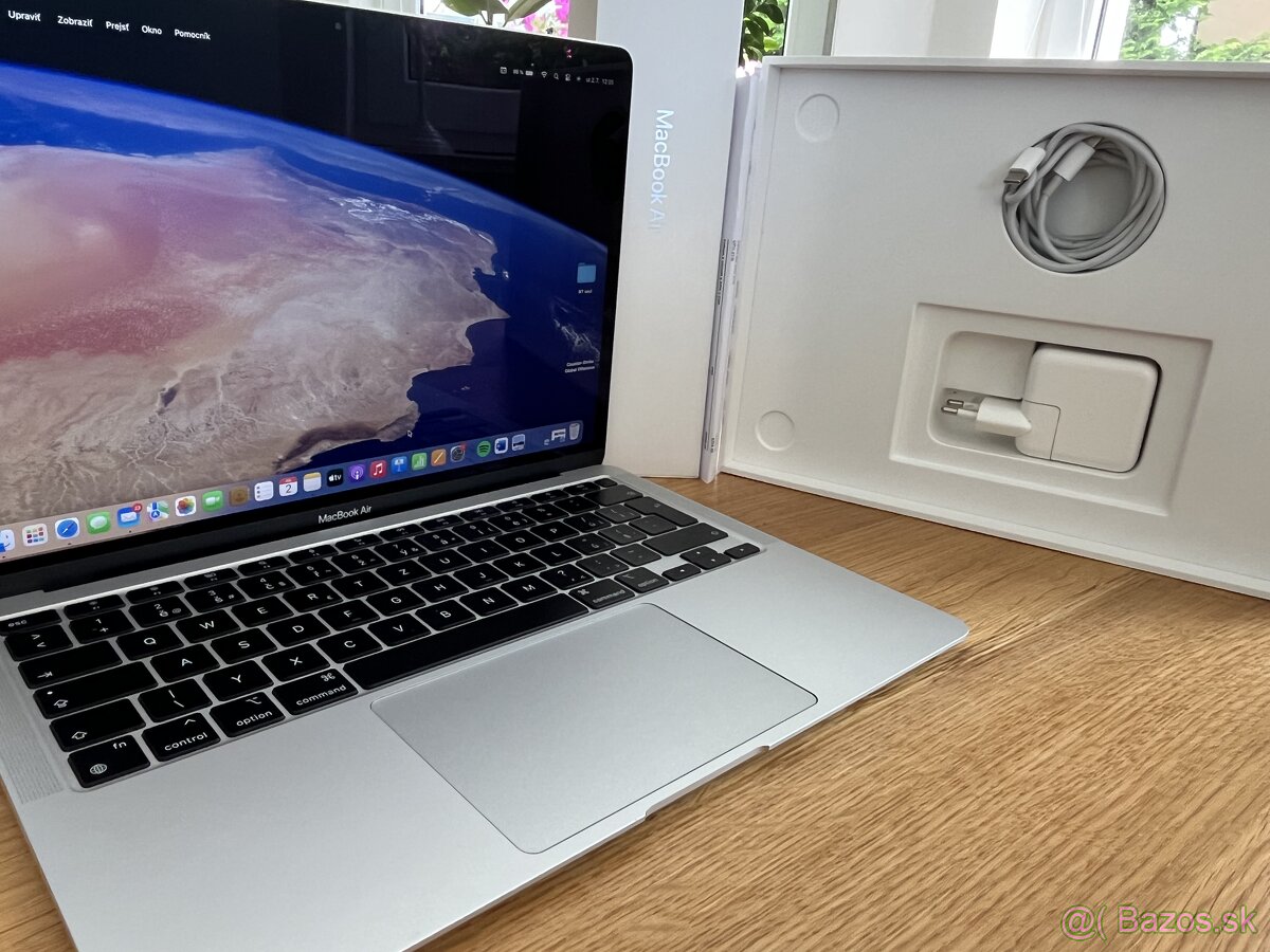 MacBook Air M1 2020 13-inch, 8GB RAM, 256GB SSD