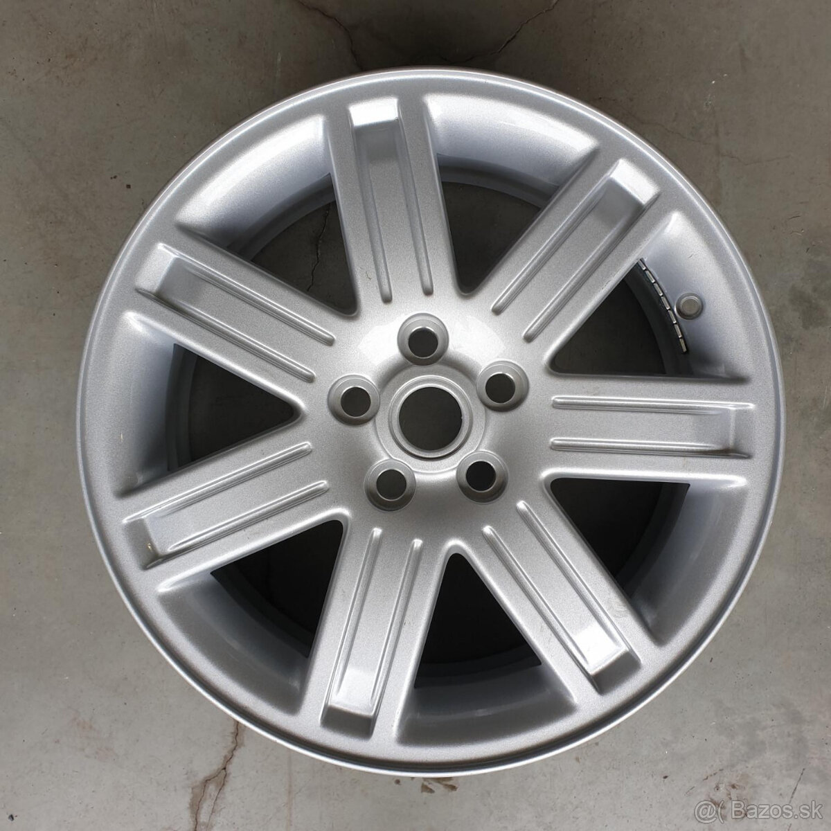 1kus LAND ROVER disk 5x120 R19 ET57