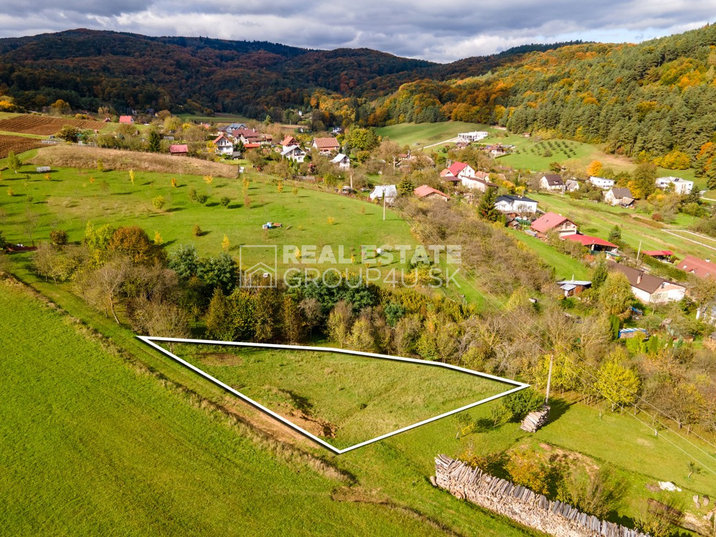 PREDAJ: POZEMOK PRE RODINNÝ DOM - STREŽENICE - KEBLIE