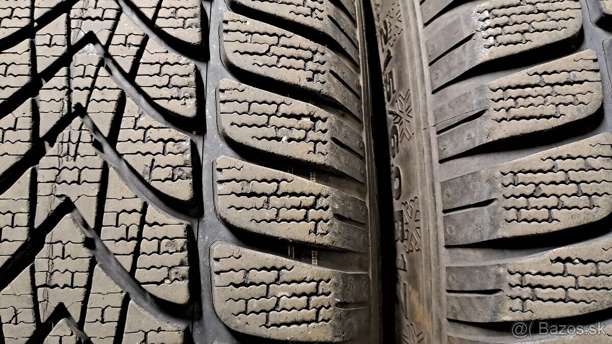 Predám 2ks jazdené zimné 215/60r17-96H Dunlop