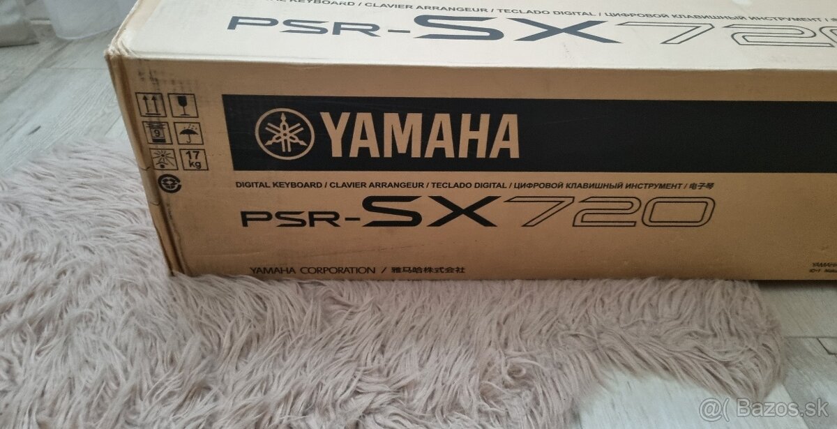 Yamaha PSR-SX720