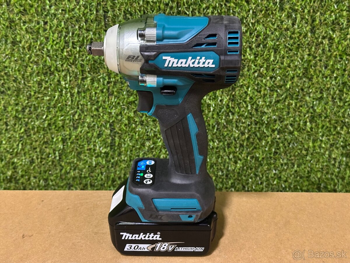 Makita DTW302 Aku rázový uťahovák 3/8" / Li-ion / 18V