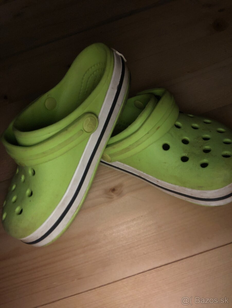 Crocs c9