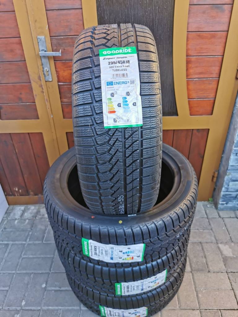 Goodride 235/45 R18 98V nové zimné pneumatiky