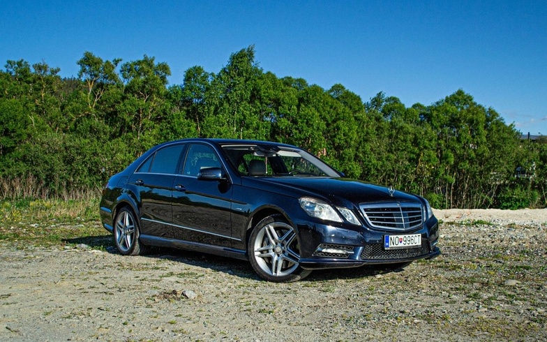 Mercedes-Benz E500 4.7 V8 4matic BlueEFFICIENCY 500HP