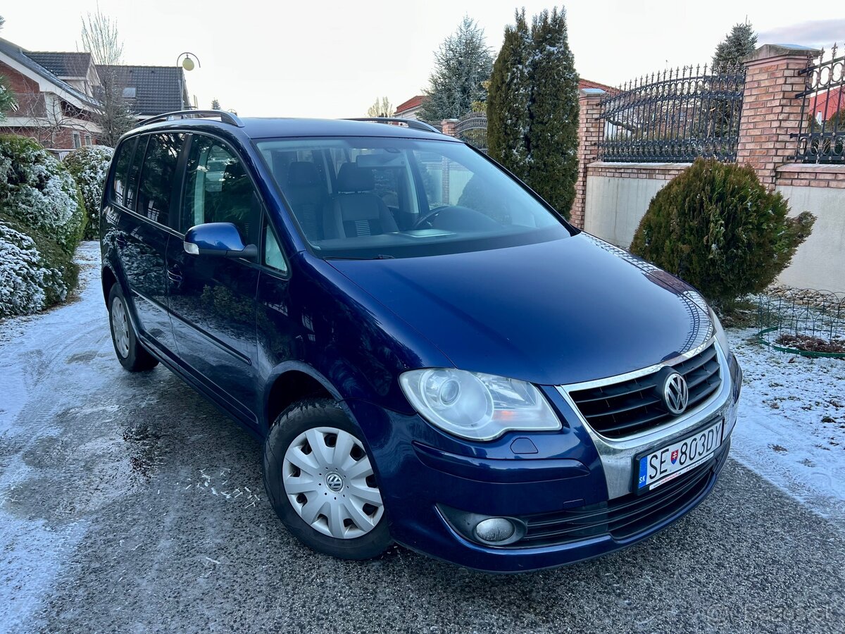 VOLKSWAGEN TOURAN 1.4 TSI 7 MIESTNE TOP STAV 2009