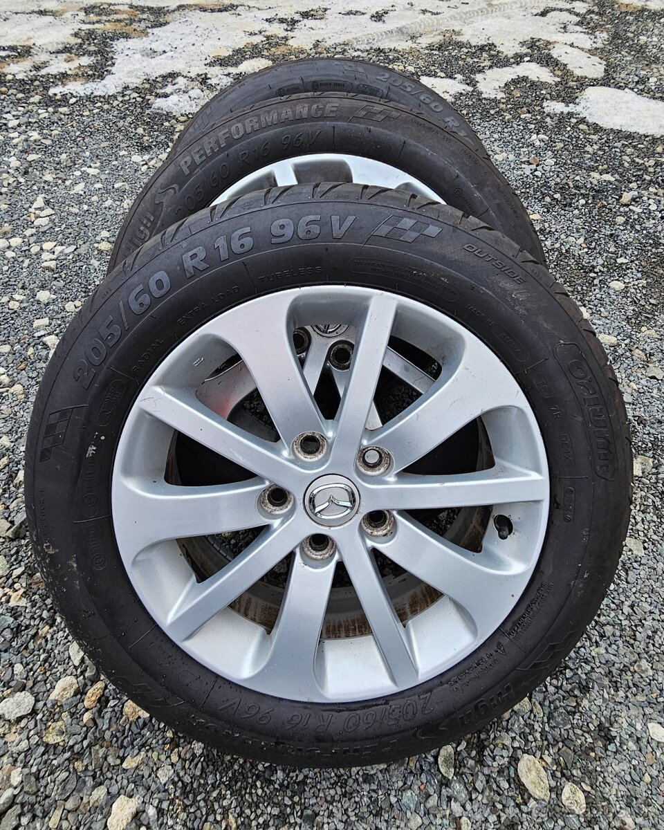 5x114,3 / 205/60 R16 letné