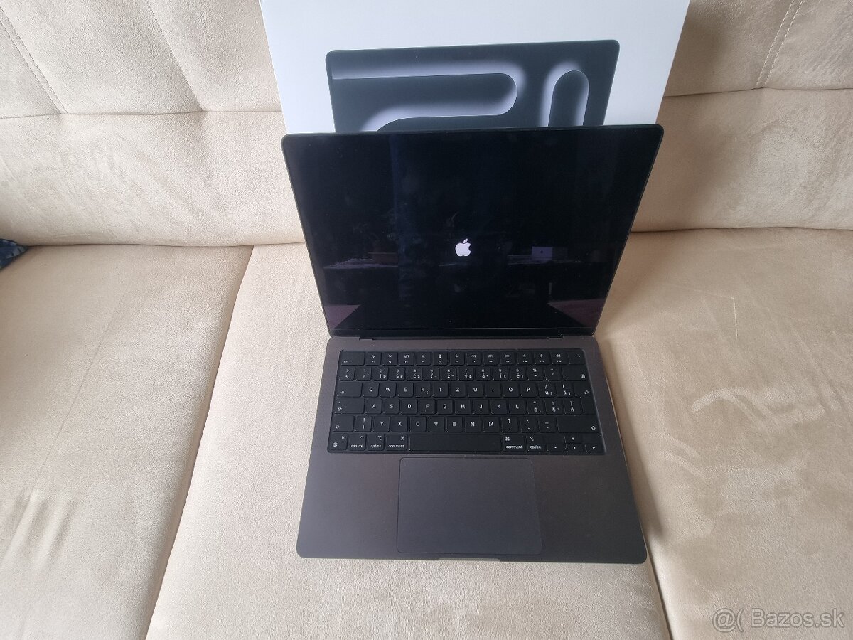 Apple MacBook Pro 14"  M3 Pro