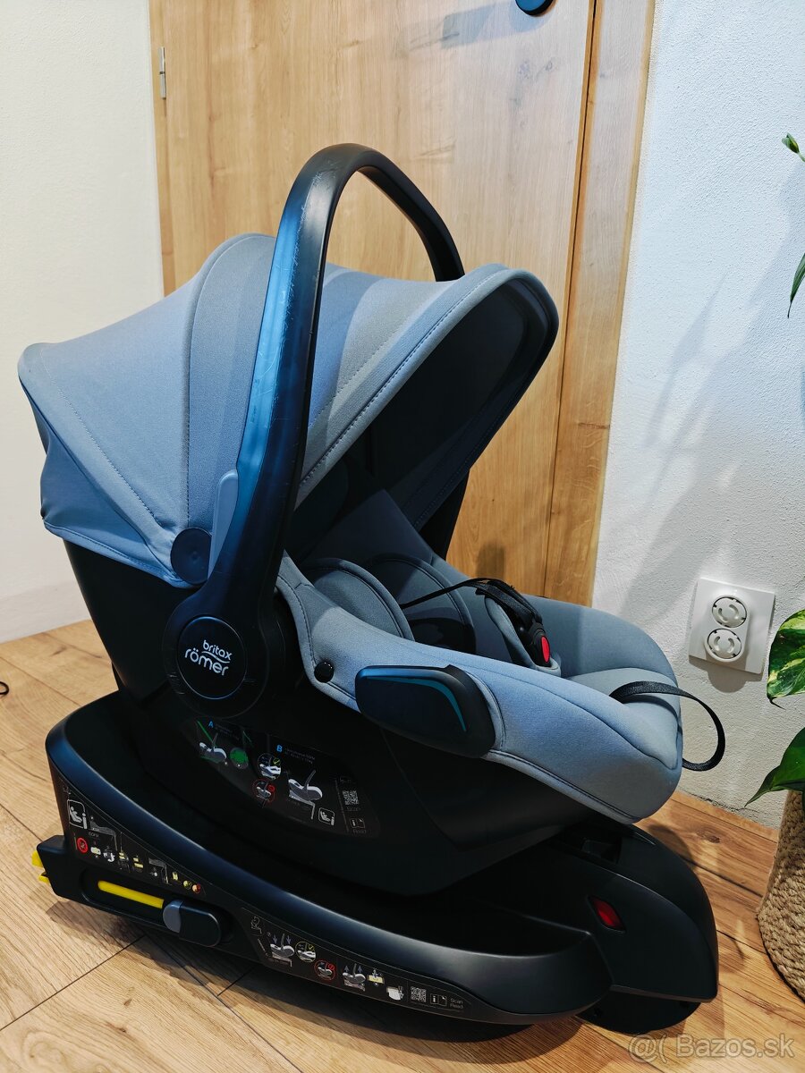 Autosedačka Britax Römer Baby-Safe