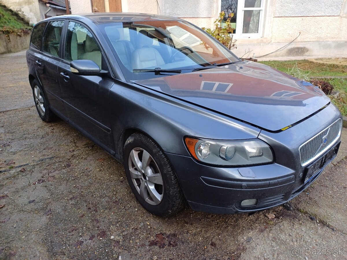 VOLVO V50 2.0D