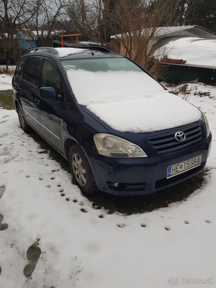 Toyota Avensis Verso