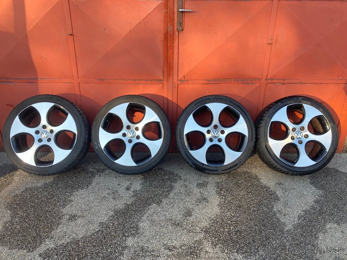 ORIGINÁLNÍ LITÁ KOLA 18" PRO VW GOLF V, VI GTI - DETROIT